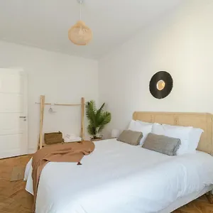 Casa Boma - Charming And Spacious - Campolide Ii Appartamento