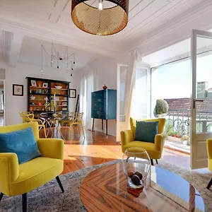 Magnificent By Lovelystay Apartment